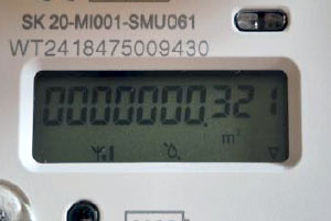 Menybild 1 visar det totala flödet som passerat genom vattenmätaren.